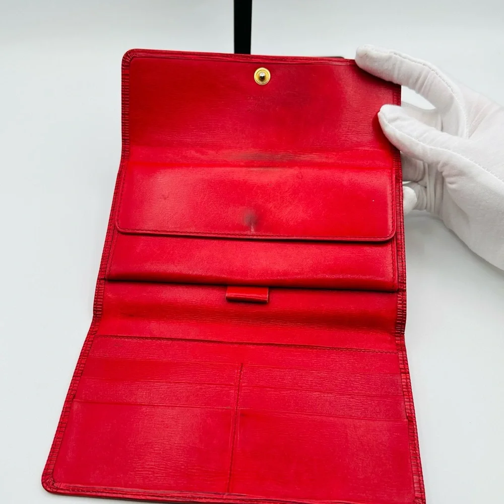 Louis Vuitton Long Epi Tri Fold Wallet - Picture 8 of 13